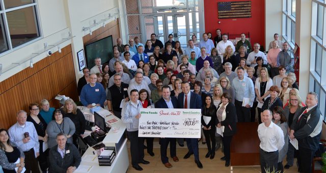 Strack & Van Til Holiday Giving Campaign Raises $91,008 for the Food Bank